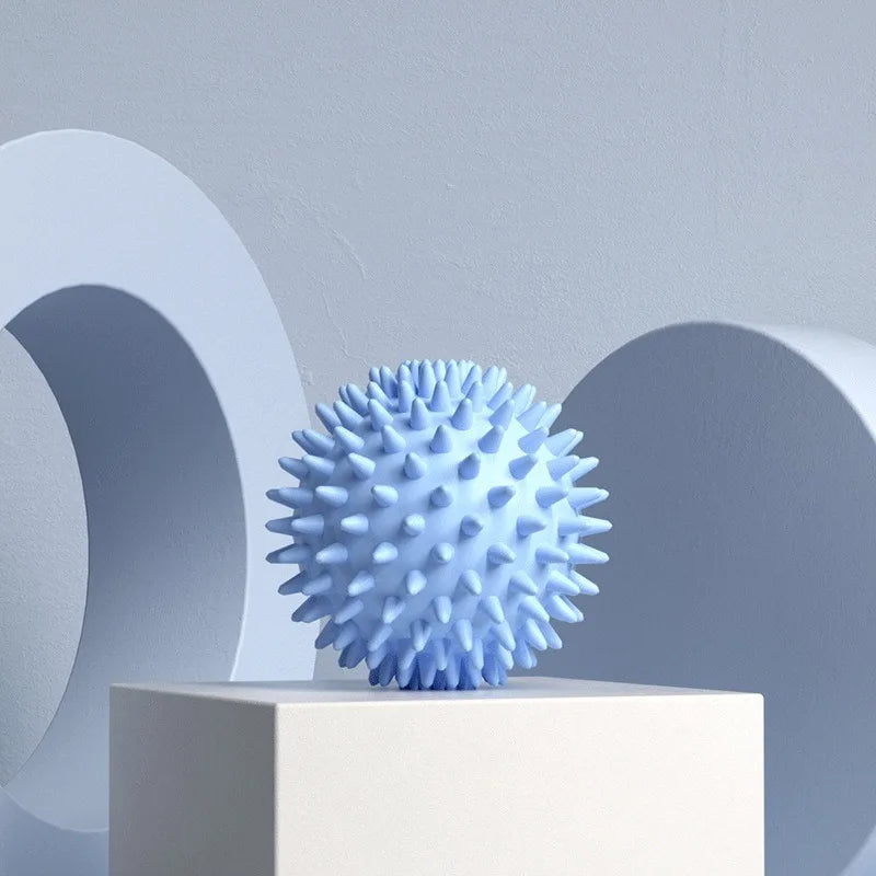 Foot Massage Ball with Spikes Pilates Yoga Sports Fitness Muscle Relaxation Massage Ball Plantar Fasciitis Therapy Ball AMQ001