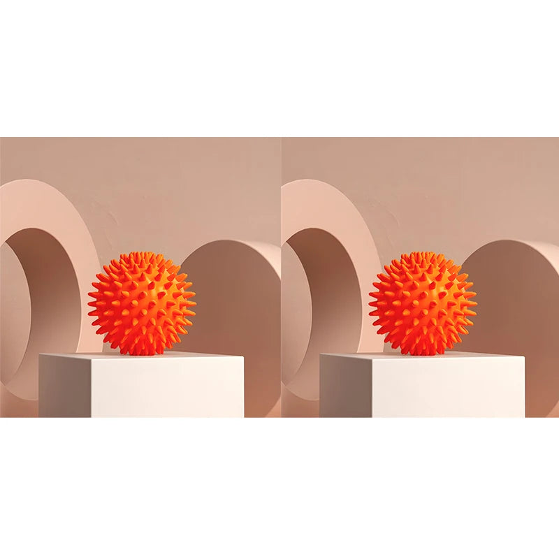 Foot Massage Ball with Spikes Pilates Yoga Sports Fitness Muscle Relaxation Massage Ball Plantar Fasciitis Therapy Ball AMQ001