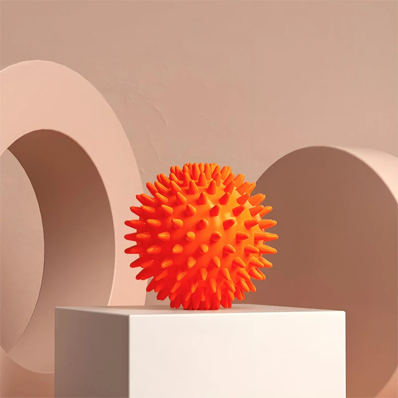 Foot Massage Ball with Spikes Pilates Yoga Sports Fitness Muscle Relaxation Massage Ball Plantar Fasciitis Therapy Ball AMQ001